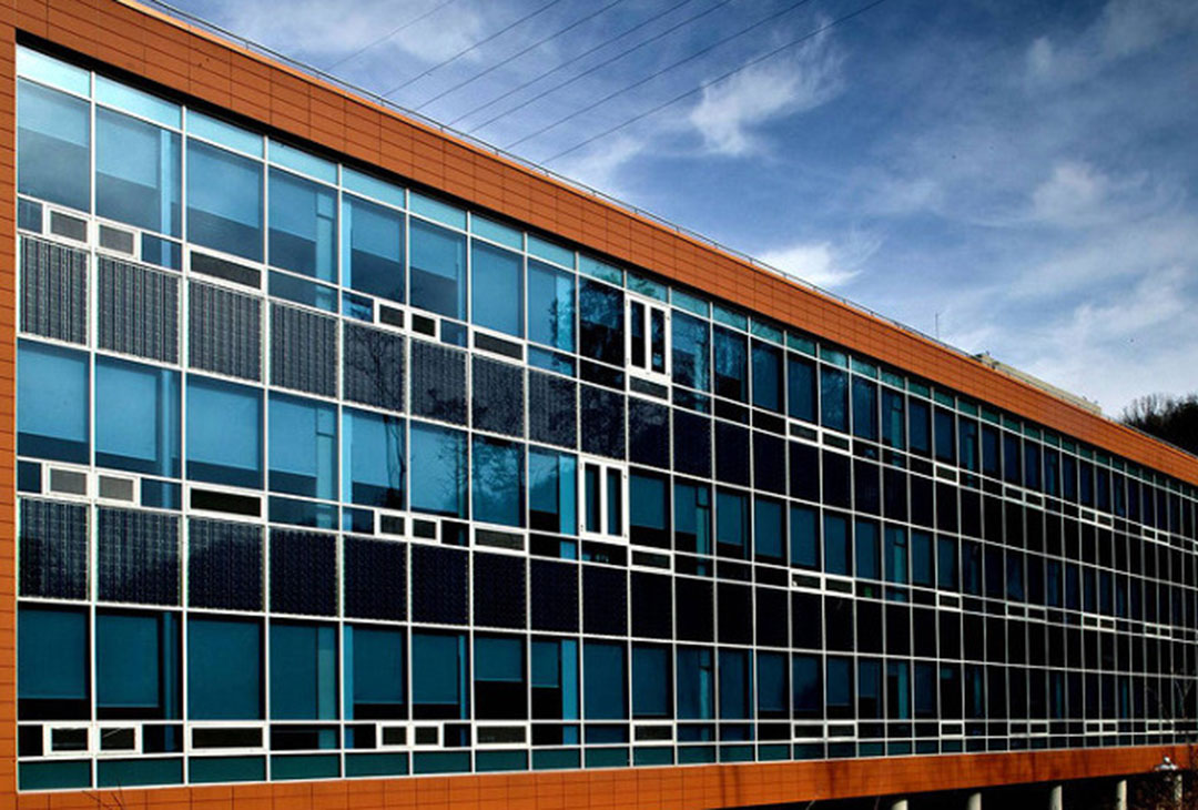 提供BIPV产线解决方案---弗斯迈